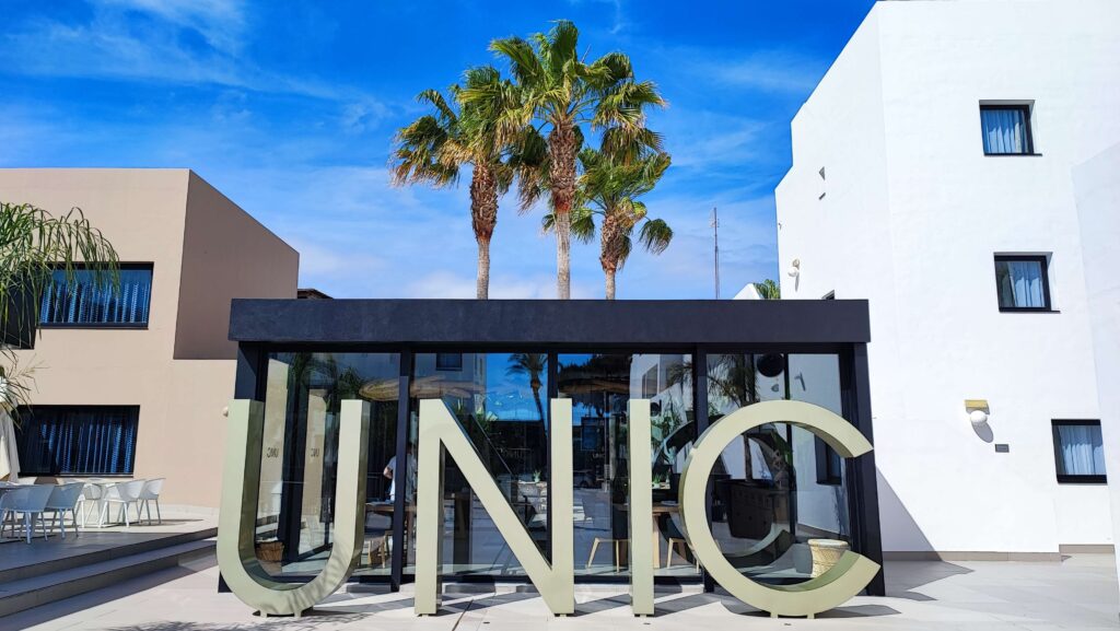 El restaurante Unic se encuentra en el interior de Migjorn Ibiza Suites & Spa