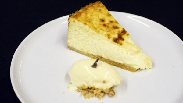 Tarta ganadora, a base de queso fresco y azul de cabra 