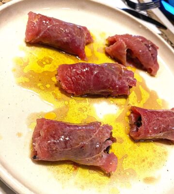 rollitos de atún con tartufata.
