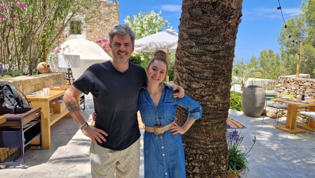Tomás Abellán y Julia Navarro