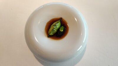 Empanadilla de lechuga de mar, porrusalda y caviar de El Rincón de Juan Carlos