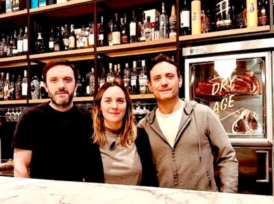 Los hermanos Botta en su negocio.
