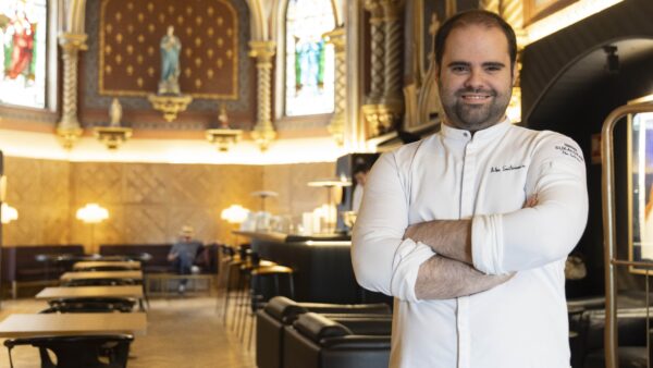 El chef de Sukaldean Aitor Santamaría