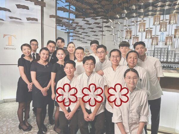 El equipo de Taïrroir celebra la consecución de su tercera estrella en Instagram