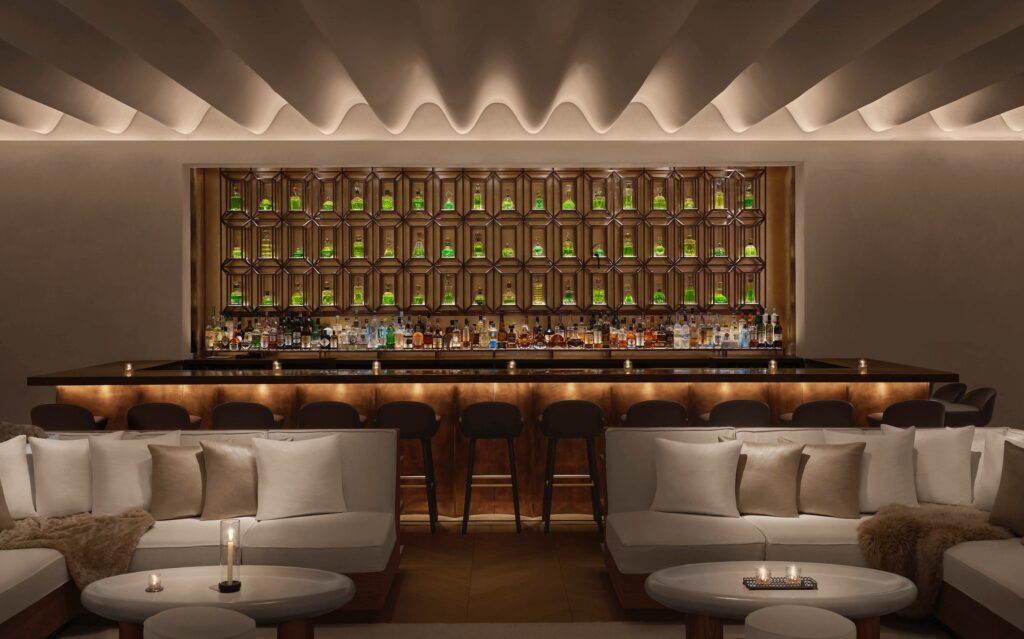 El Lobby Bar de The EDITION Madrid no es un lobby a la vieja usanza