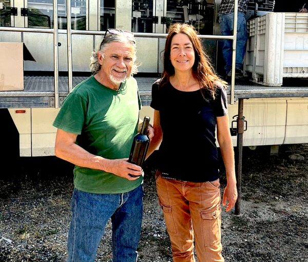 Álvaro Espinoza y Mariana Ashton, Viña Antiyal.