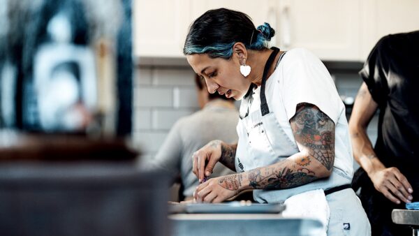 Ana Dolores dirige la cocina de Esquina Común.