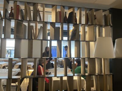 Sala de Trasto vista desde la zona de las mesas altas