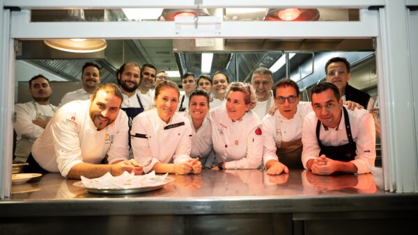 Los cocineros que elaboraron la cena en beneficio de WCK