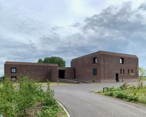 Panorámica del restaurante Willem Hiele, de arquitectura brutalista