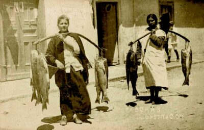 Pescadoras hace más de un siglo en Constitucion.