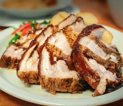 Lechón al horno. Mónica Huerta en La Nueva Palomino