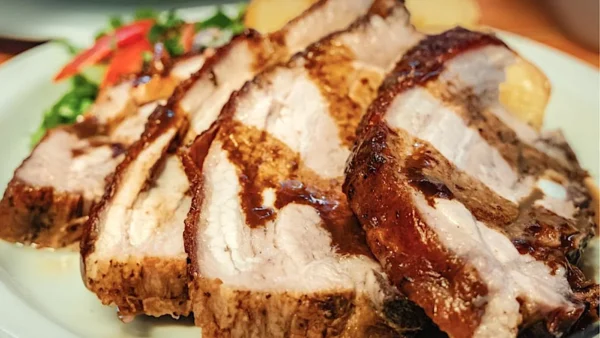 Lechón al horno. Mónica Huerta en La Nueva Palomino