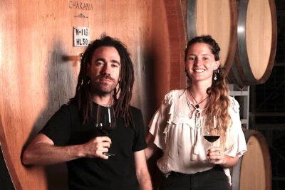 Leo Devia y Lucia García Alonso enologos de Chakana.