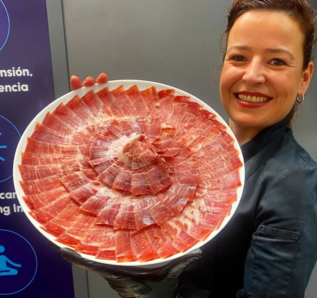 Cortadoras de jamón, abriendo puertas 2