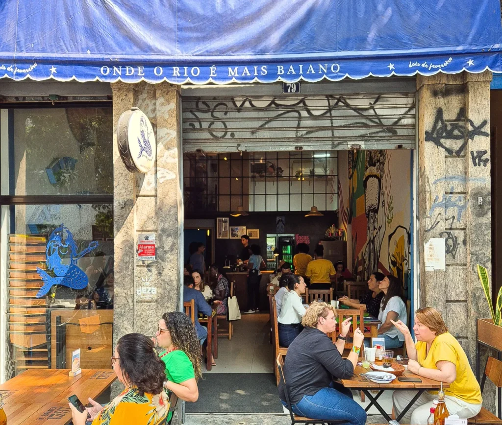 La imagen muestra el restaurante Dois de Fevreiro del chef Joao Diamante.