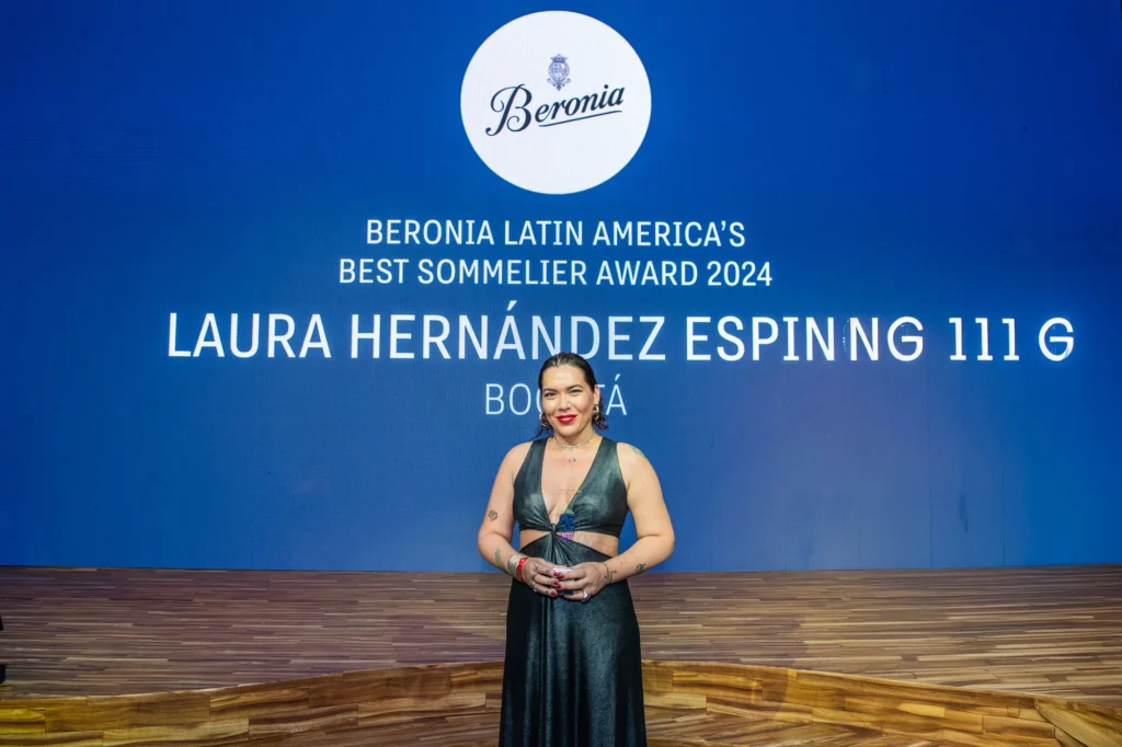 La sumiller colombiana Laura Hernández ha sido reconocida con uno de los premios especiales de la gala 50 Best