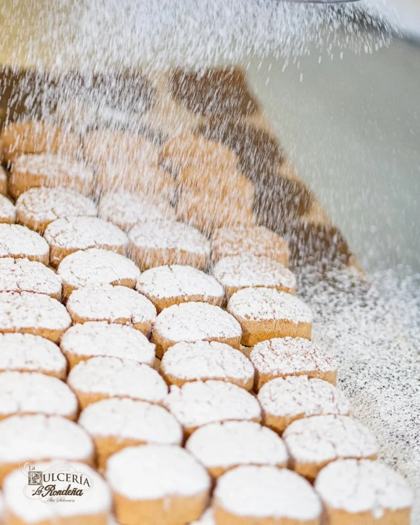 Polvorones, mazapán y turrón, esencia de la Navidad 1