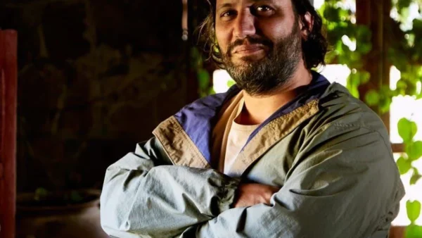 La imagen es un retrato de Juan Ignacio Gerardi, protagonista del reportaje