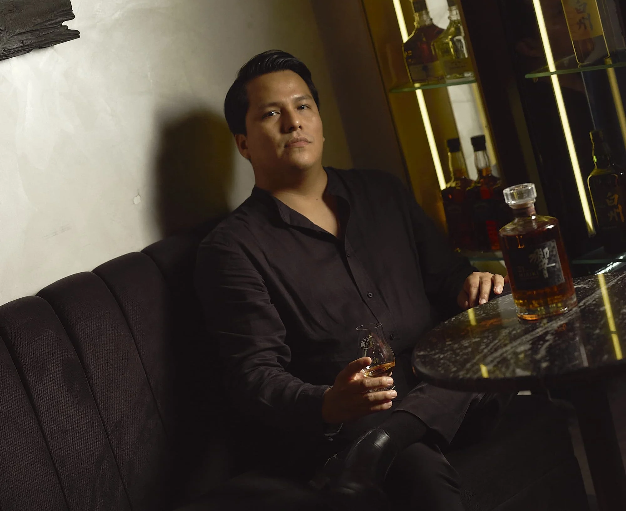 El contador de whiskies y el barman viajero 0