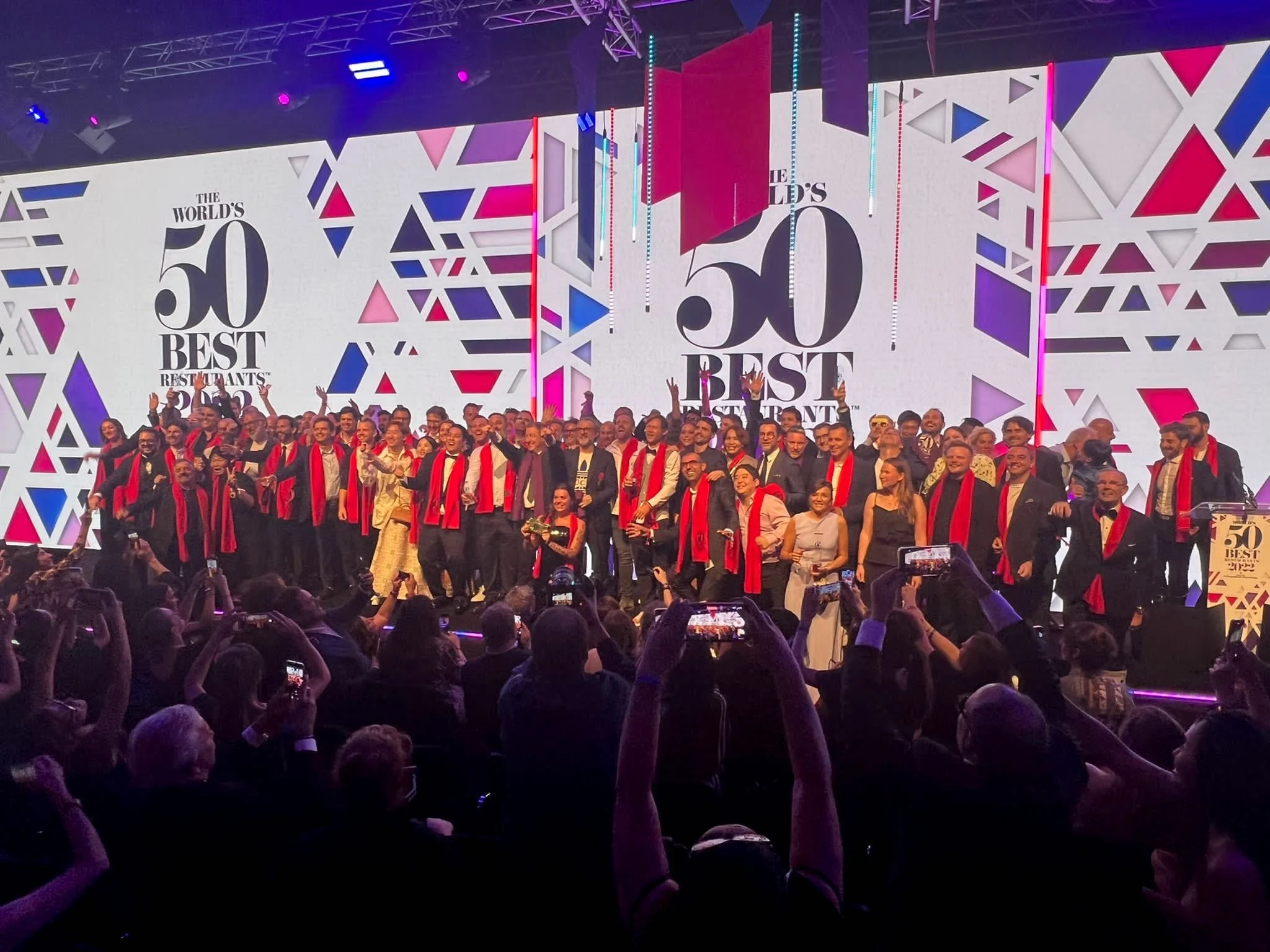 Aperitivo 50Best: suben Hermanos Torres y Txispa, cae Dacosta