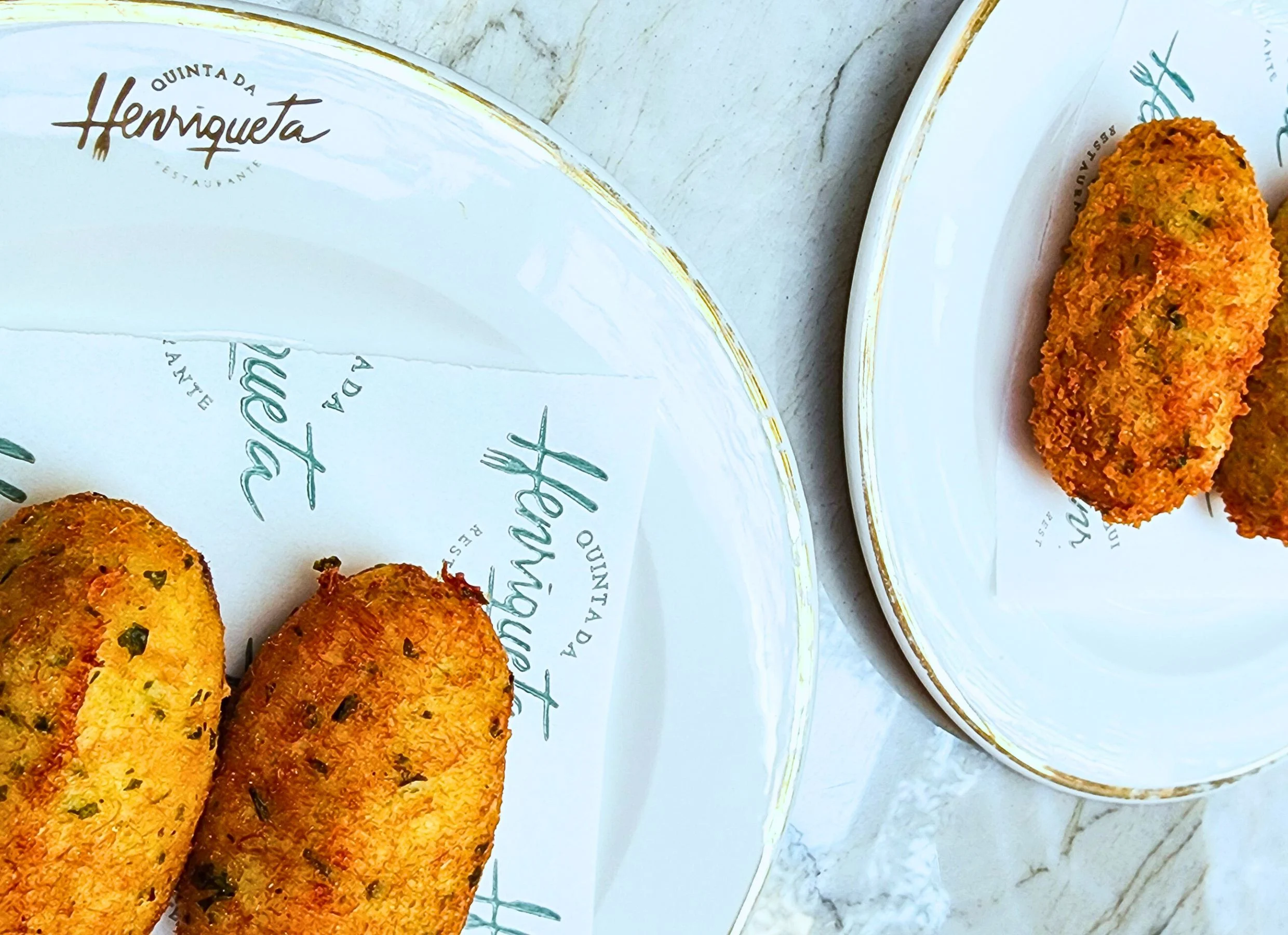Bolinhos de bacalao y queso da Serra