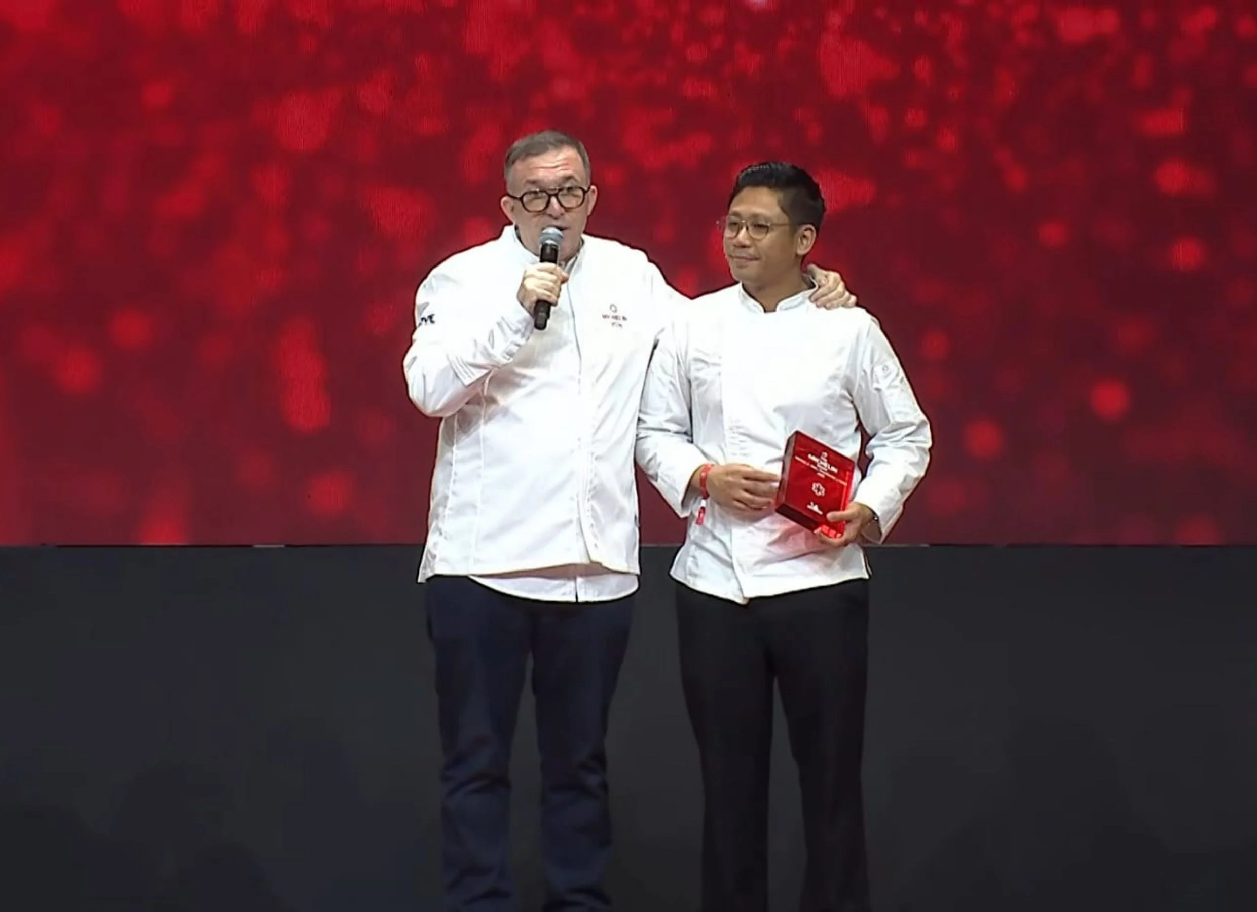 El chef español Chele González hace historia en Filipinas con dos Estrellas Michelin y la única Estrella Verde de la gala 2026 0