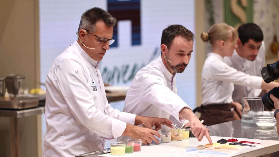 Disfrutar, chefs en un showcooking