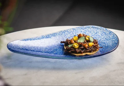 Llega la cocina líquida: ¡cócteles de callos, porco y gallo de Mos! / Cooperantes 1