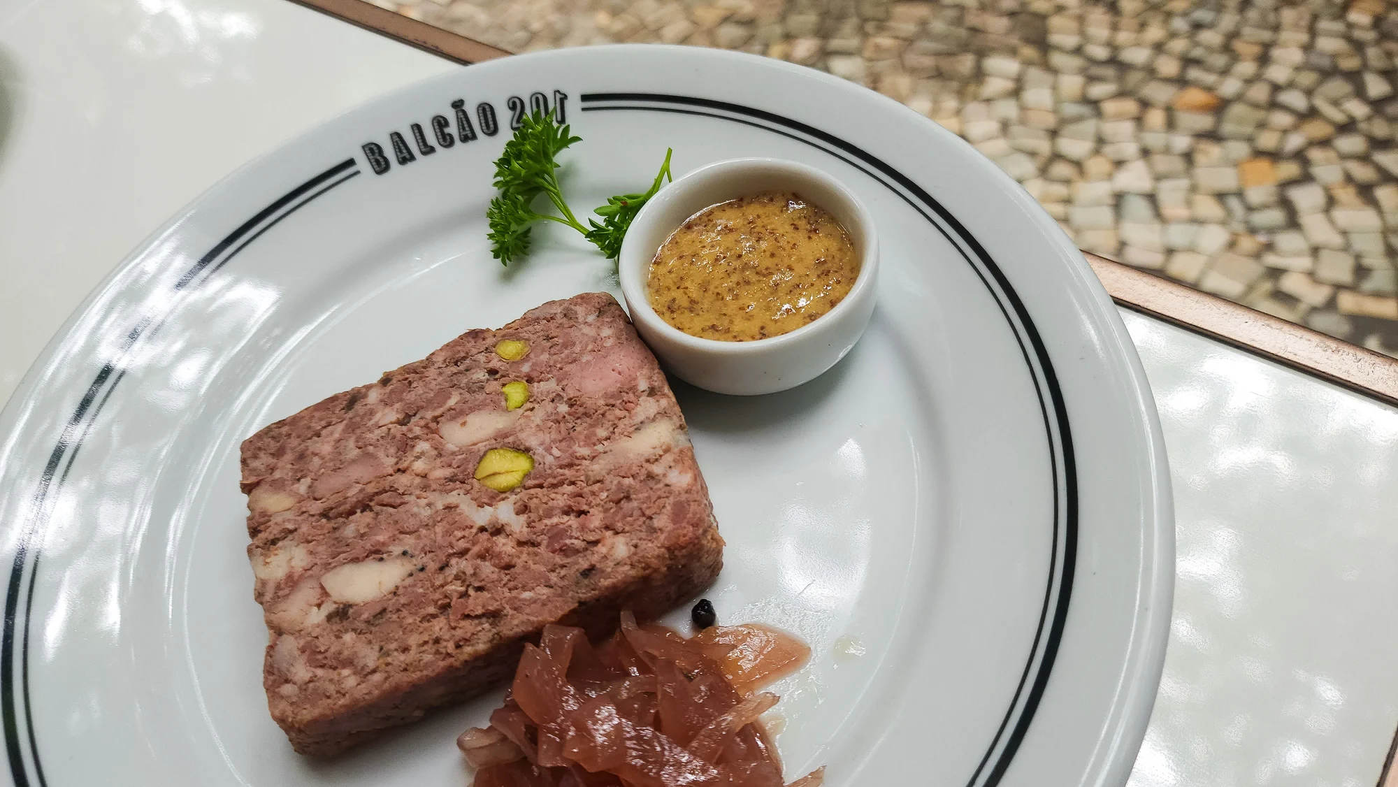 Balcão 201, hedonismo ‘à la française’ 0