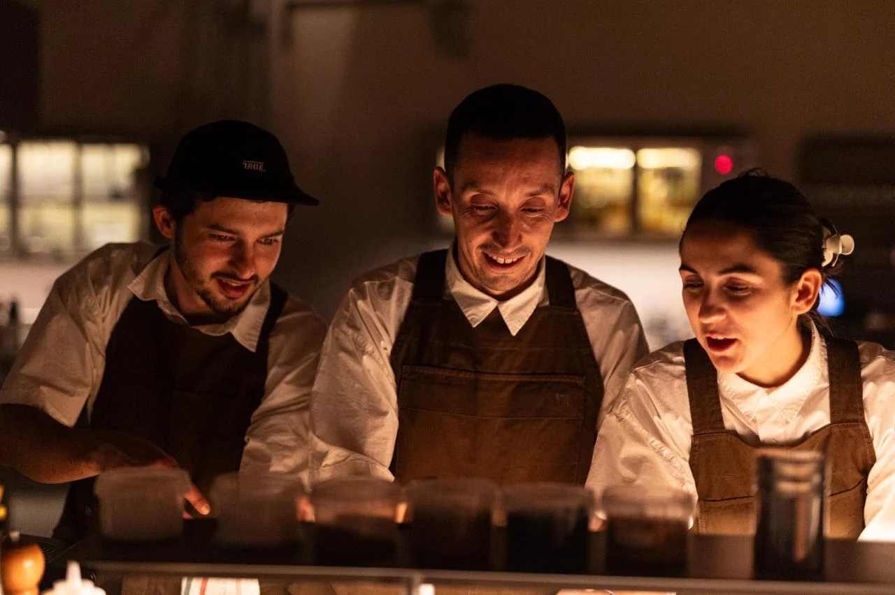 Leo Lanussol y su equipo en Ness