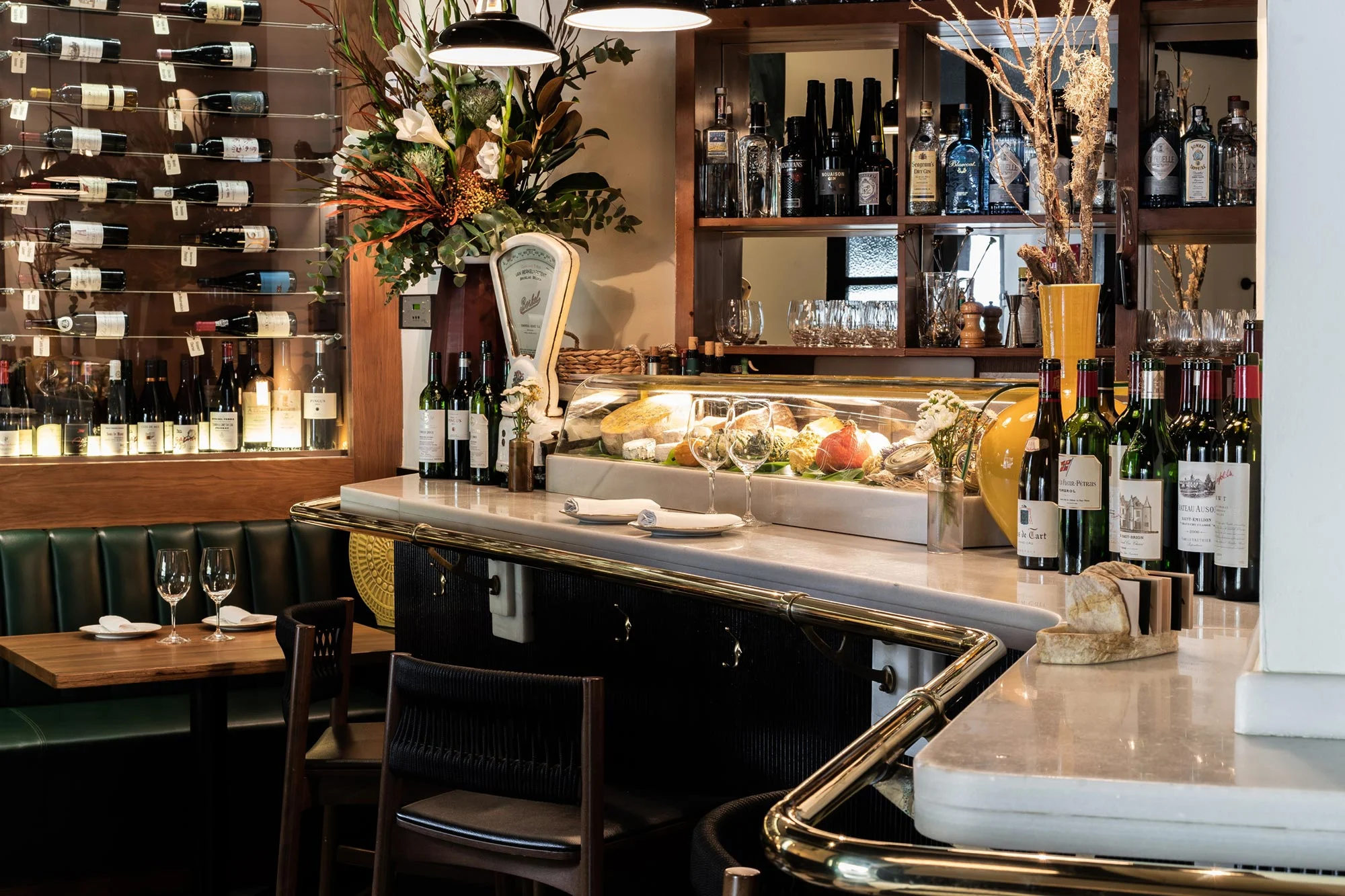 Mont Bar, el restaurante con alma de bar y dos inesperadas estrellas Michelin 1