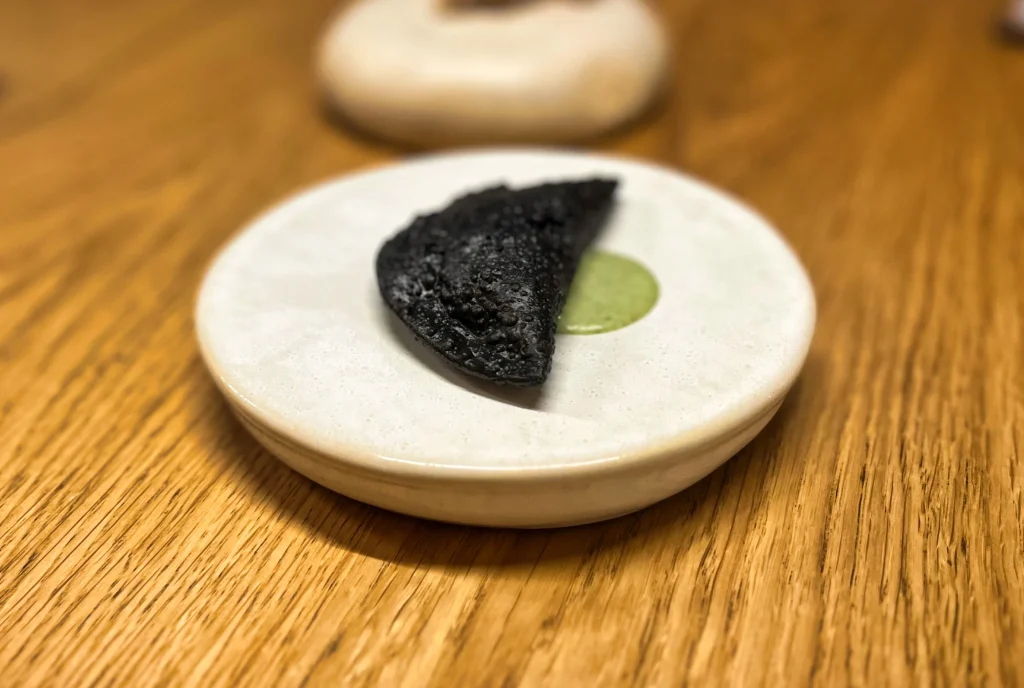 Empanadilla de cangrejo del Delta del Ebro en Gurí