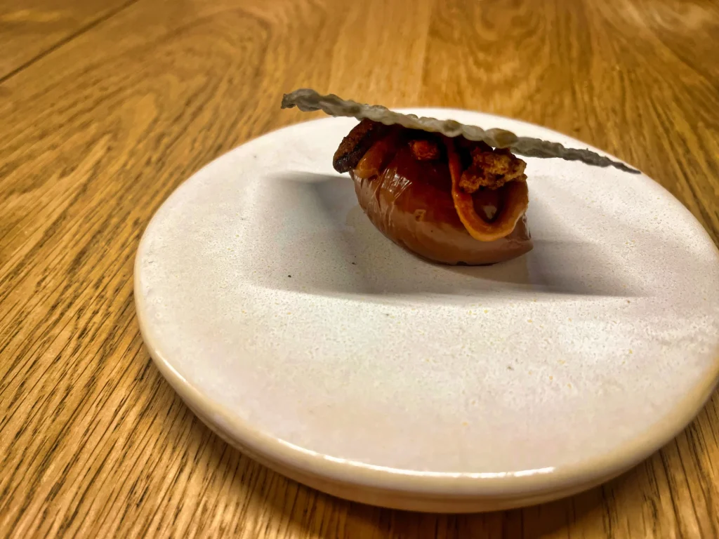 Cremoso de chocolate y helado de miso en Gurí