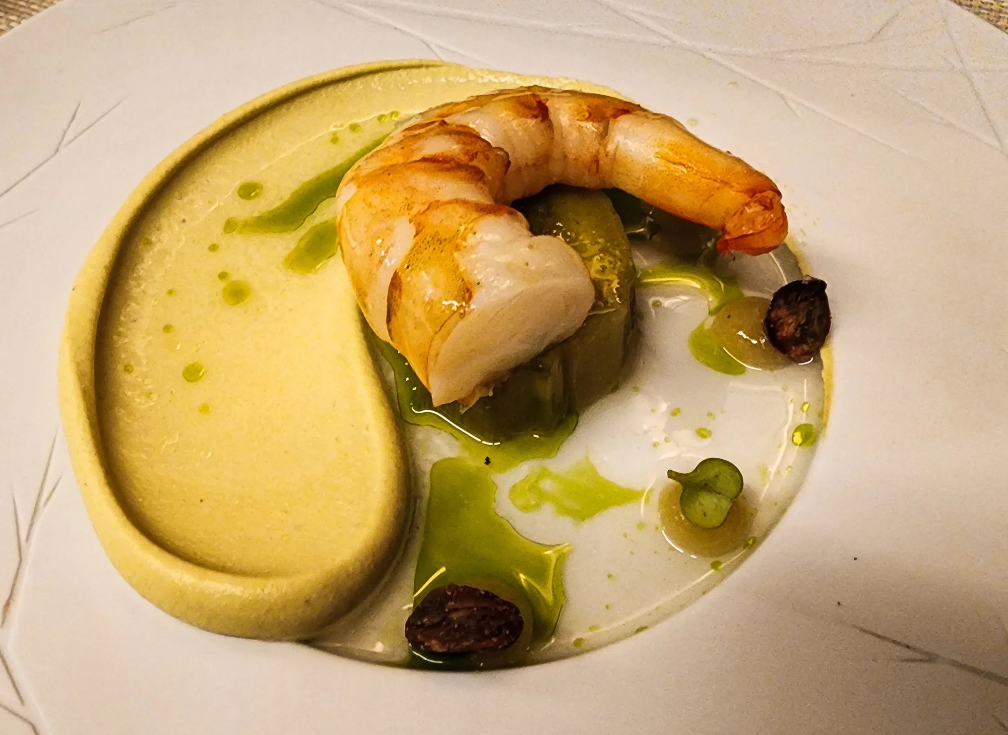 Camarón con puerro y pistacho