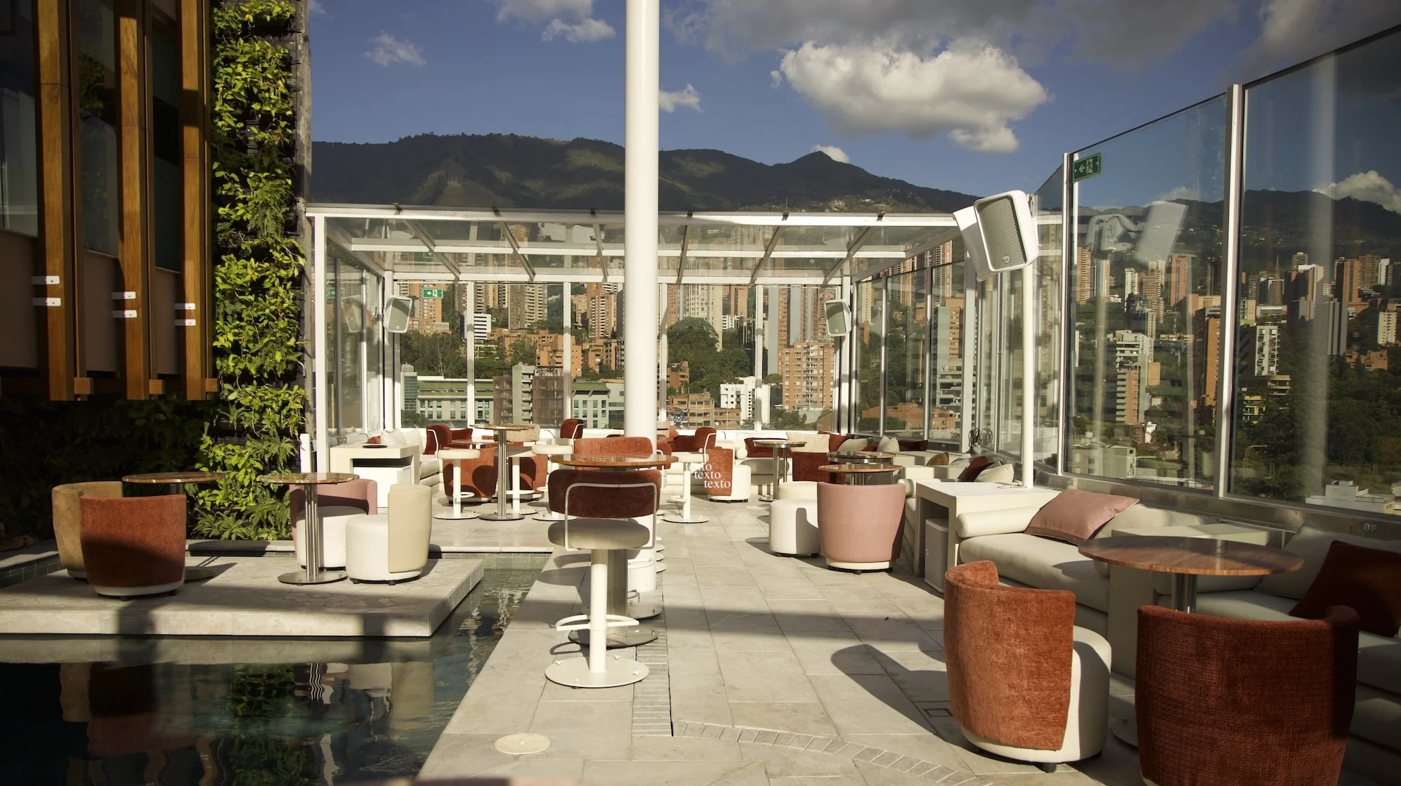 Envy Rooftop Medellín, del Grupo Sinmente.