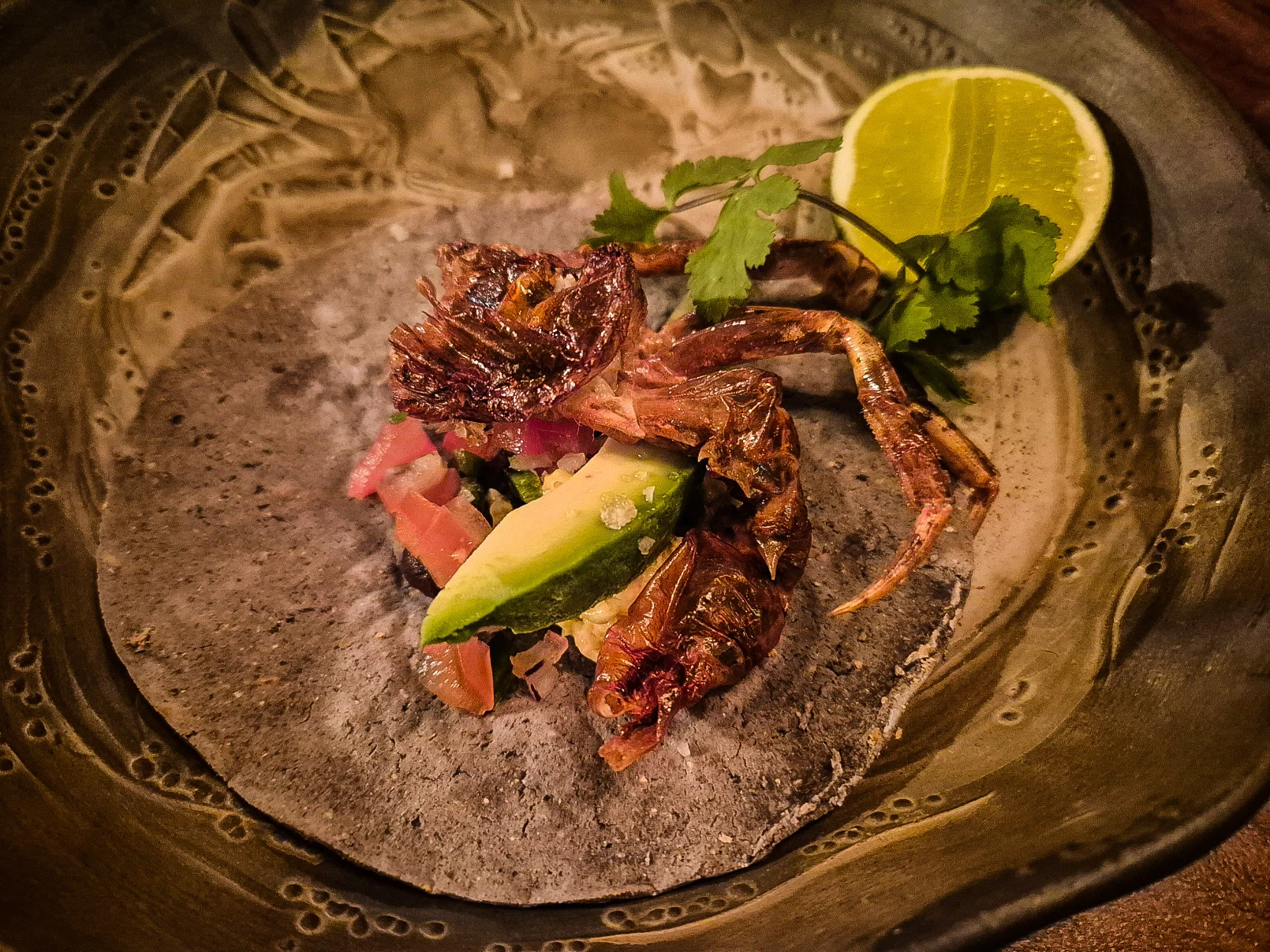 Taco de Ensenada con jaiba de concha suave