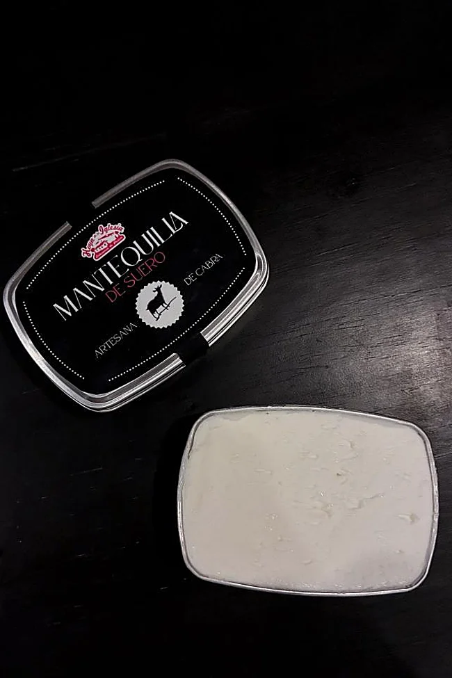 Mantequilla envasada para su comercialización