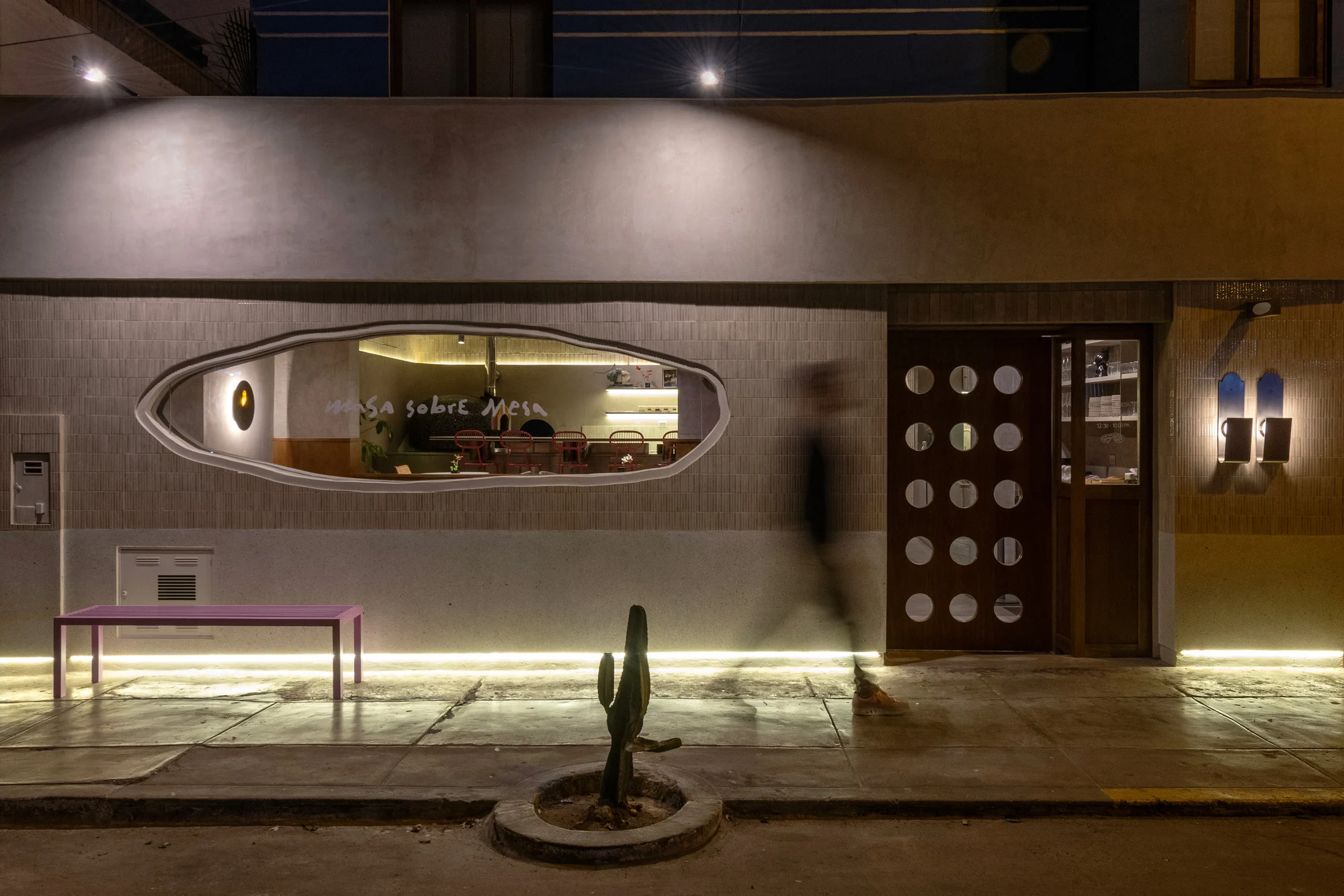 Fachada de Masa sobre Mesa