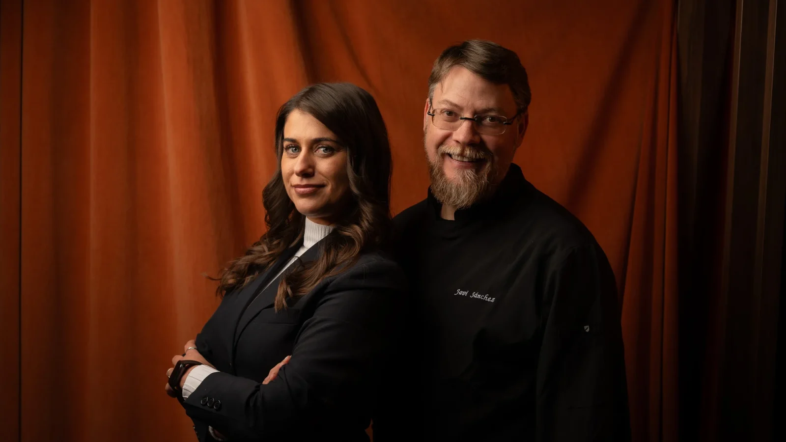 Cristina García, jefa de sala, y Javier Sánchez, cocinero