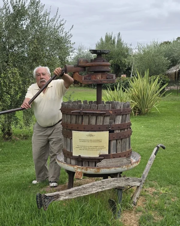 Ángel Mendoza, enólogo argentino