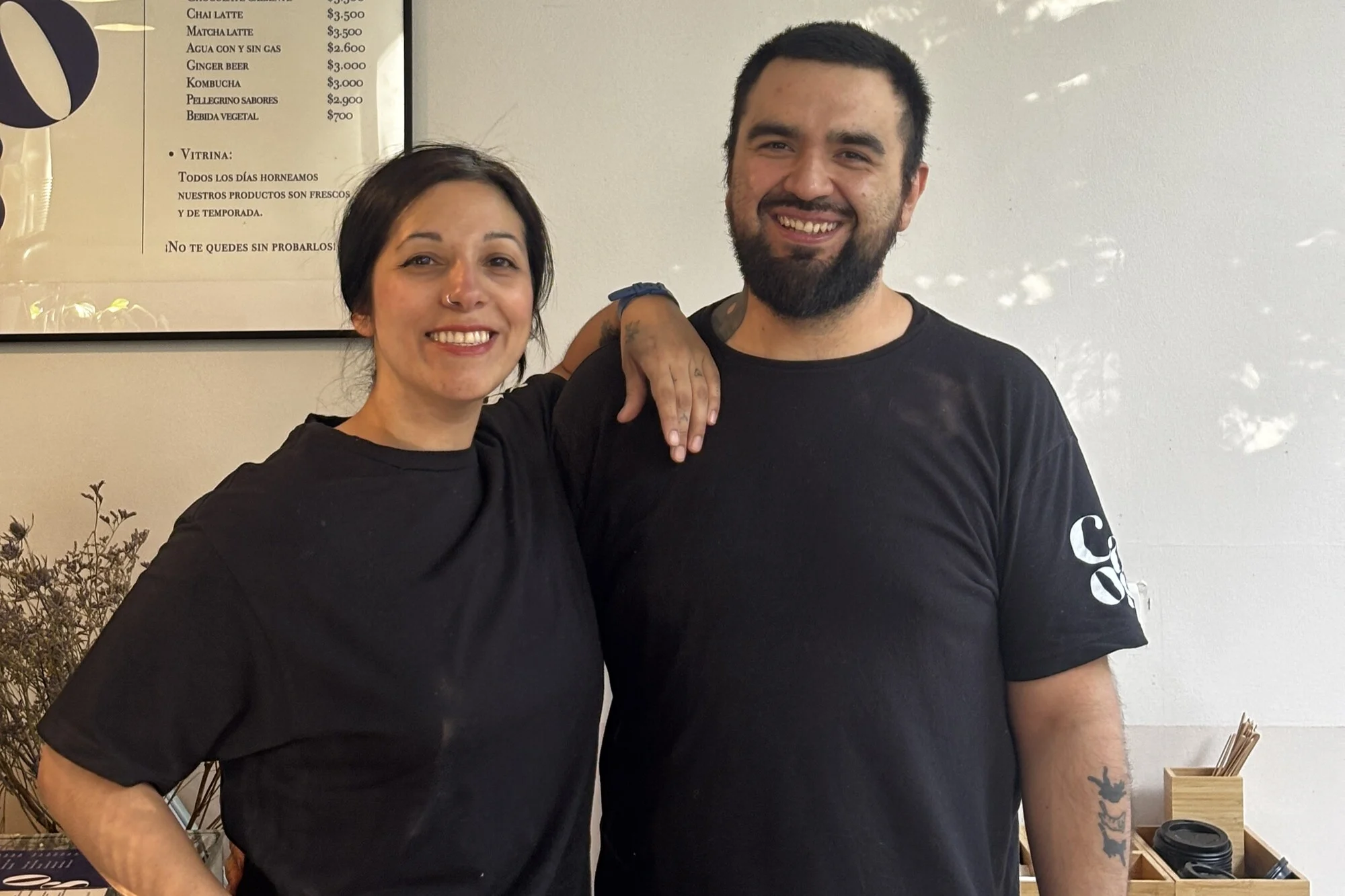 Gabriela Lavín y Simón Delgado, Caos Comedor