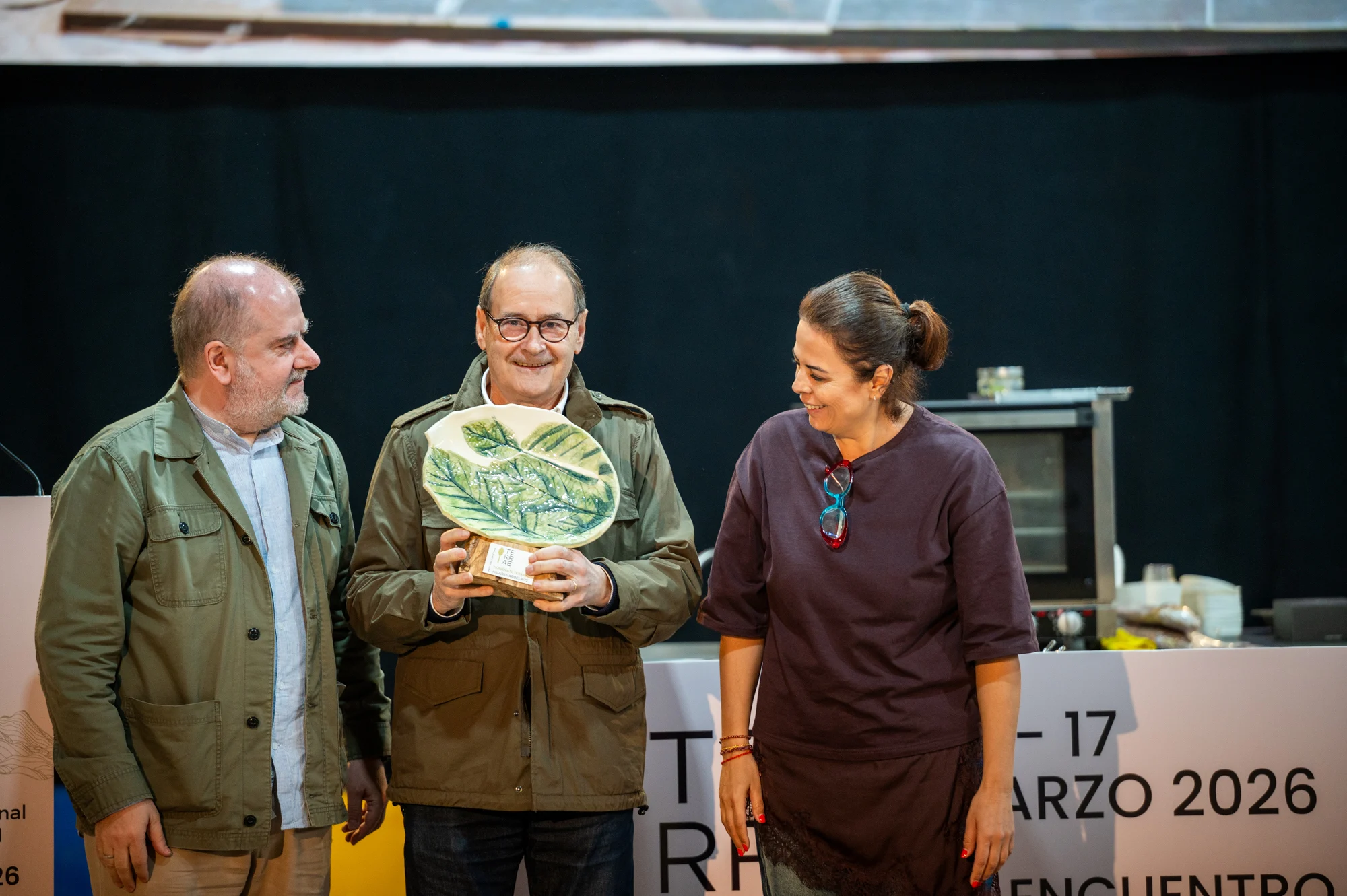 Hilario Arbelaitz recibe el premio Terrae en Gran Canaria.
