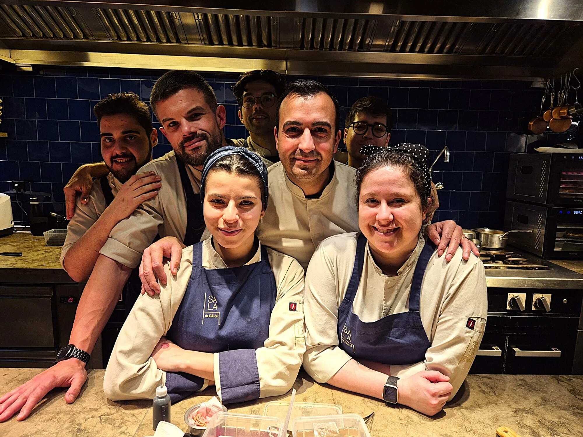 Joao Sá con su equipo, SáLa