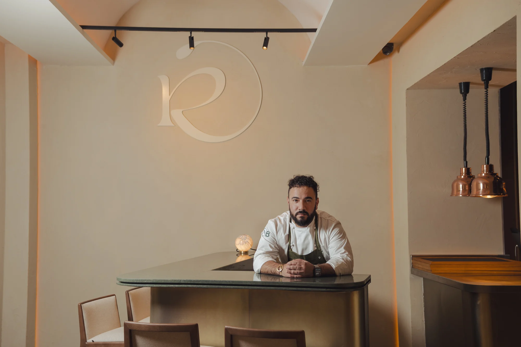 René. Diego René, chef y propietario.