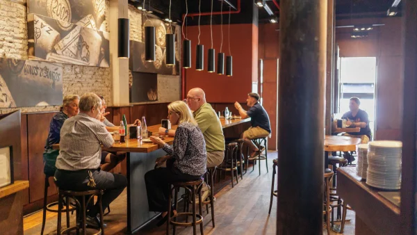 La barra de Sagardi,