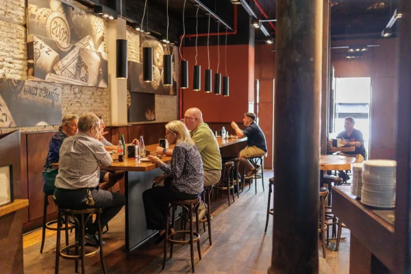 La barra de Sagardi,