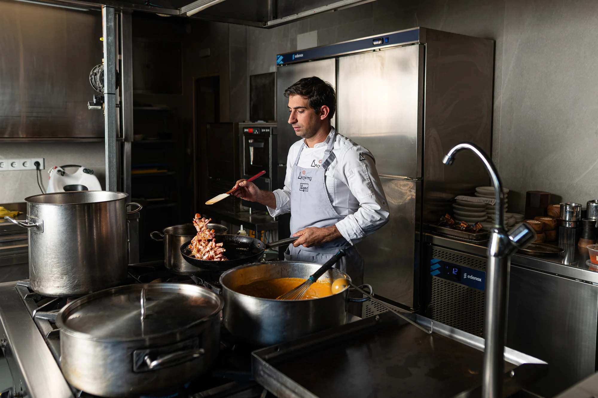 Víctor Infantes, cocinero de Ancestral