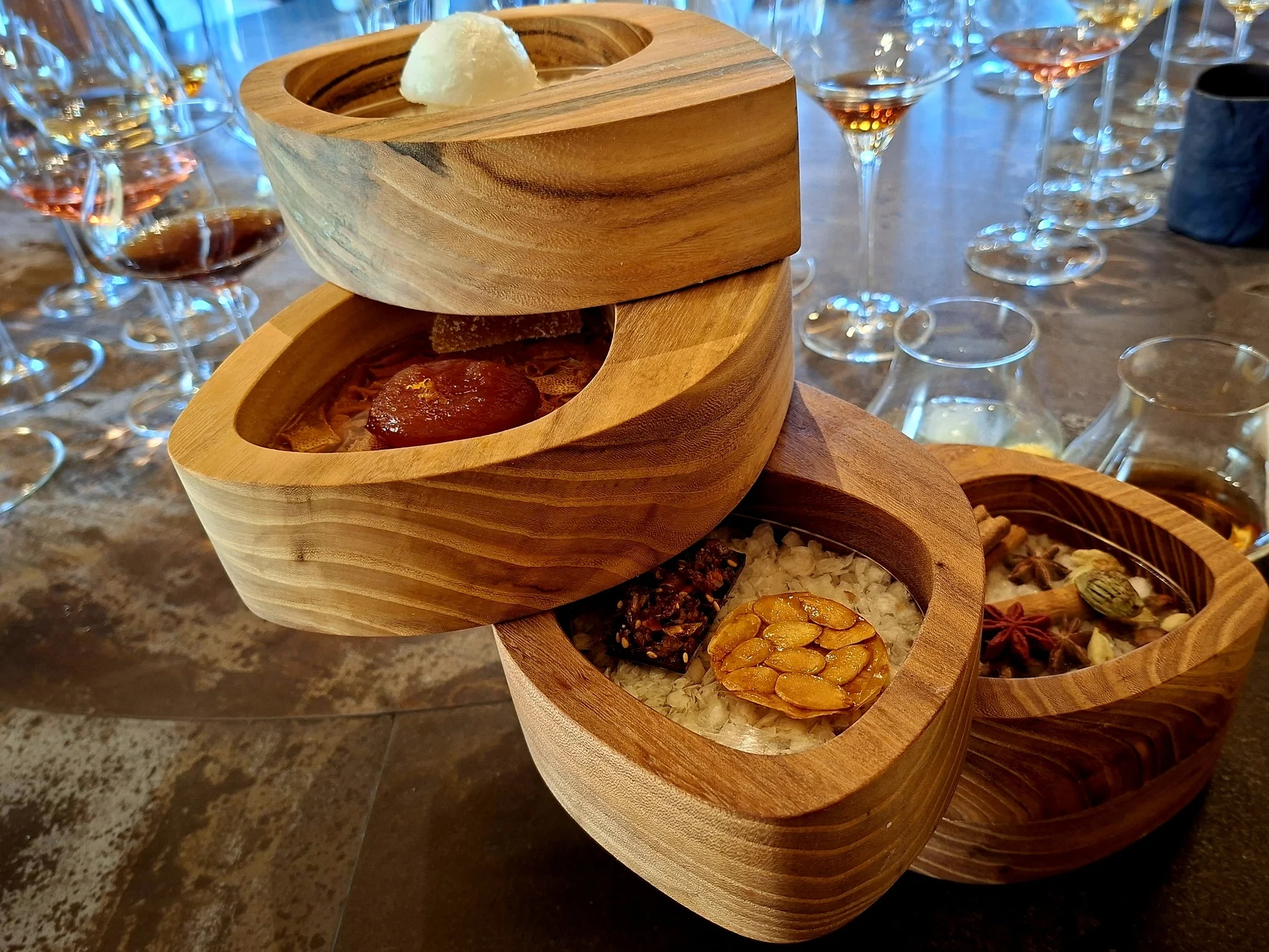 Aponiente 2026. Petit fours 1