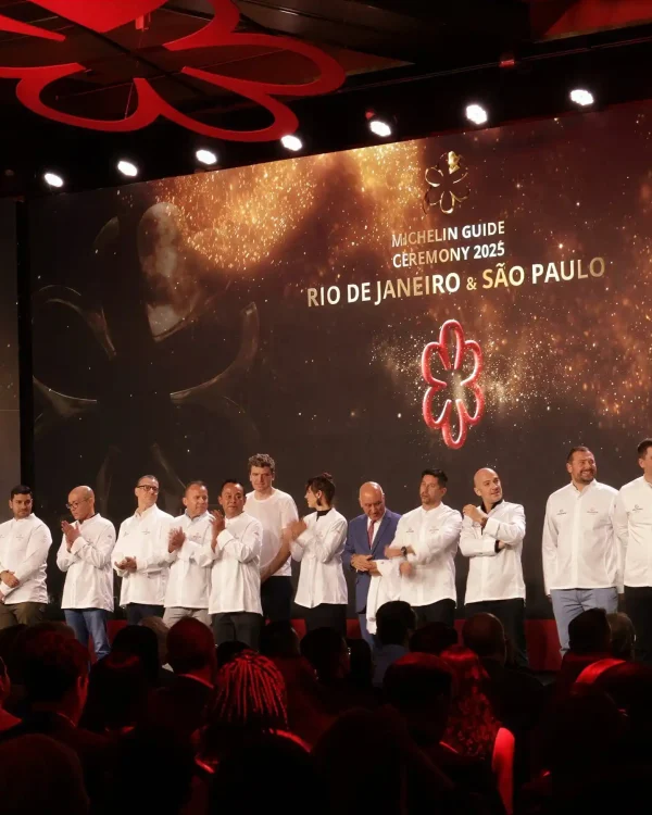 Foto de familia de los premiados en la gala Michelin Brasil 2026